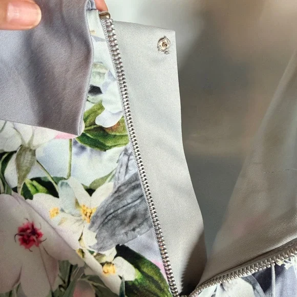 ASOS Maternity Gray Floral Waist Midi Dress Size 4 NWT - Picture 5 of 11